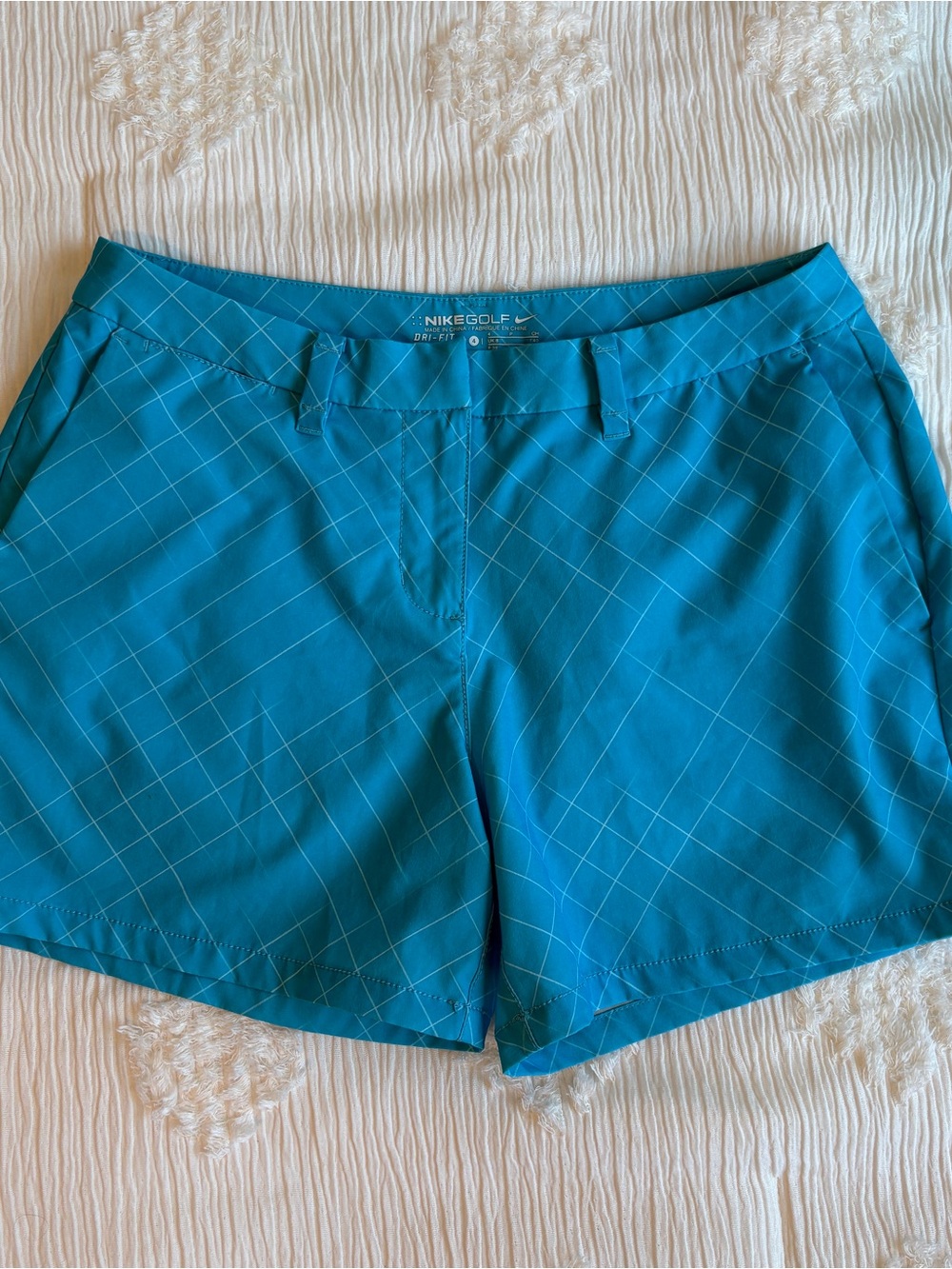 Nike Golf Dri-FIT Women's Blue Plaid Shorts Performance Athletic Size 4